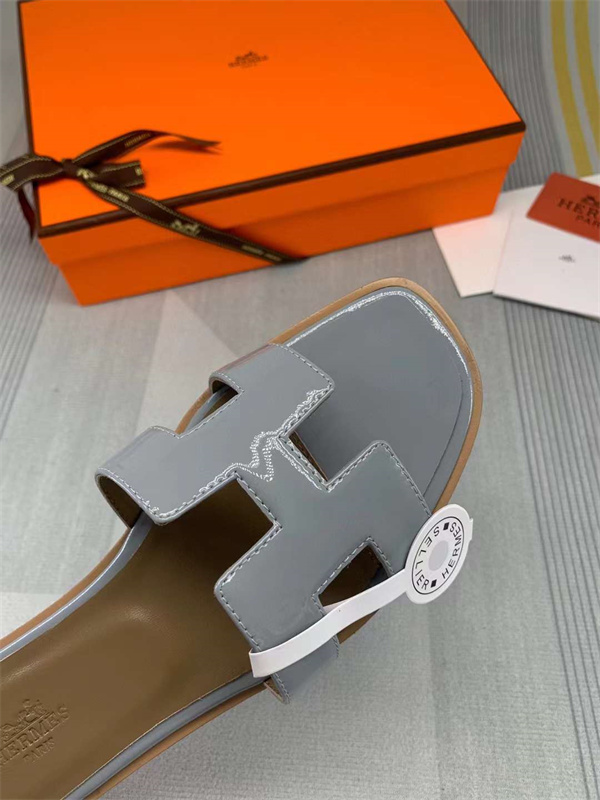 H Slipper