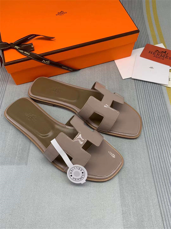 H Slipper