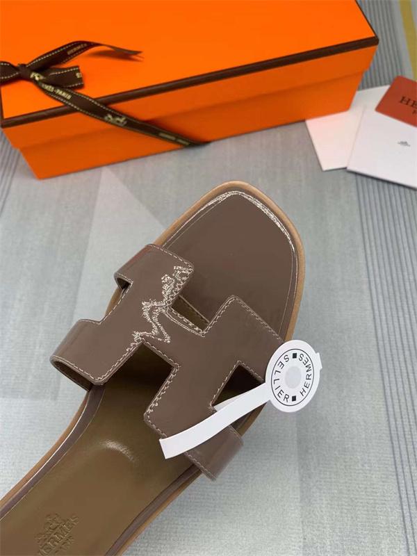 H Slipper