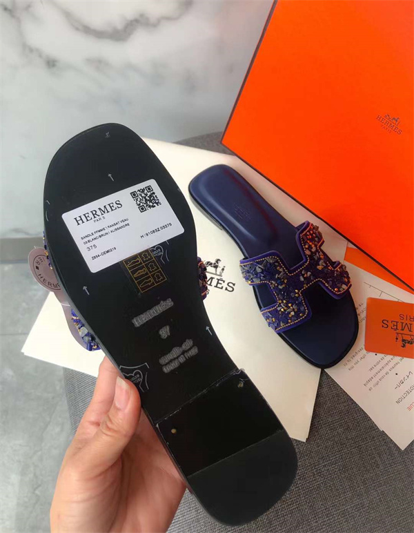 H Slipper