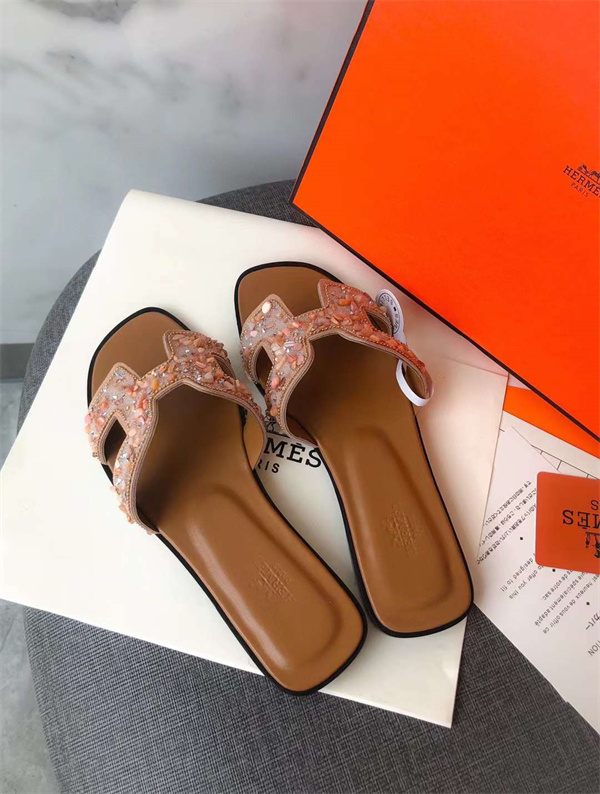 H Slipper