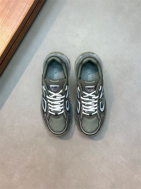 Dr Sneaker