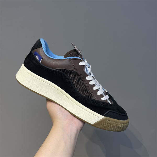 Dr x Travis Scott Sneaker
