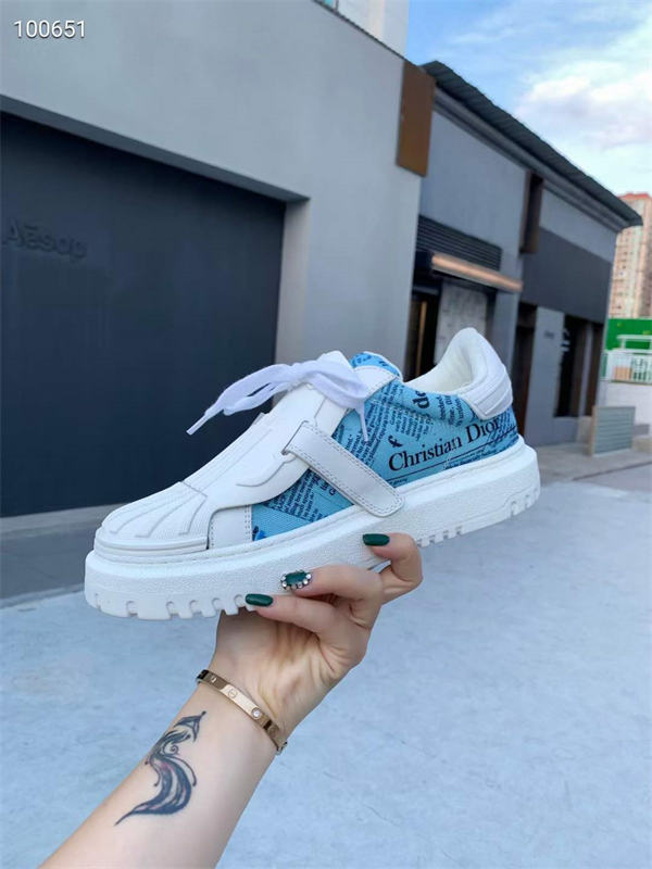 Dr Sneaker