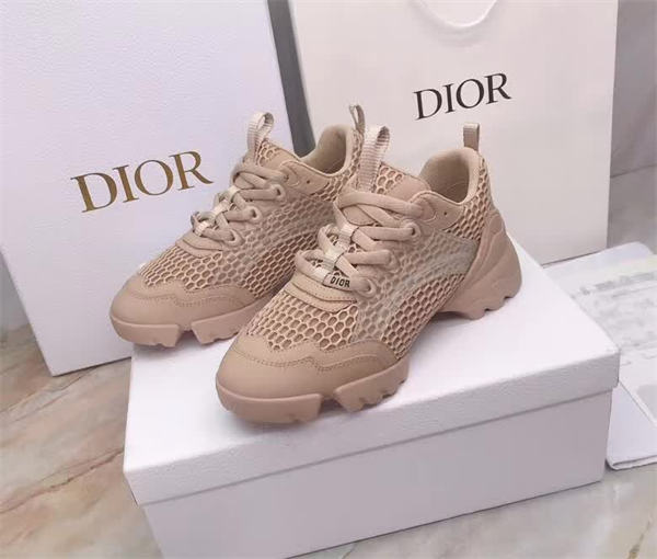 Dr Sneaker