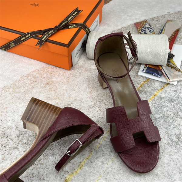 H Sandals