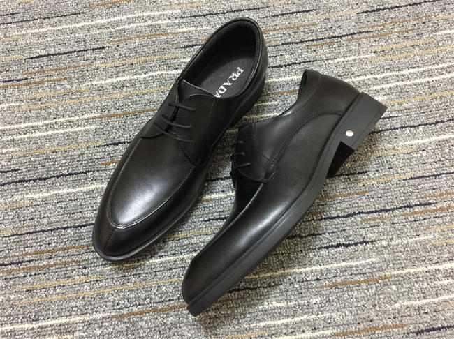 Pra*a Loafer 3