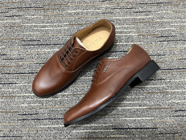 Pra*a Loafer  7