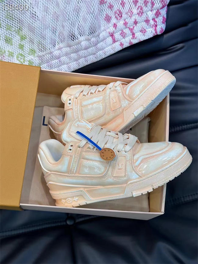 Lv Trainer Sneaker 68