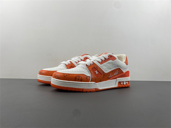 L0vis Vvtt0n LV trainer