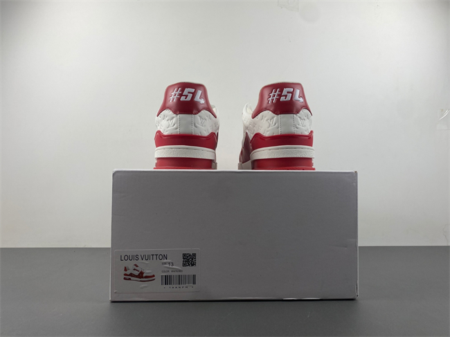 L0vis Vvtt0n LV trainer