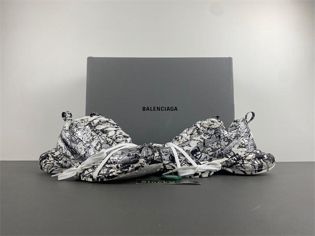 Ba1en*iaga -PHANTOM SNEAKER 734734 W2RG3 9010