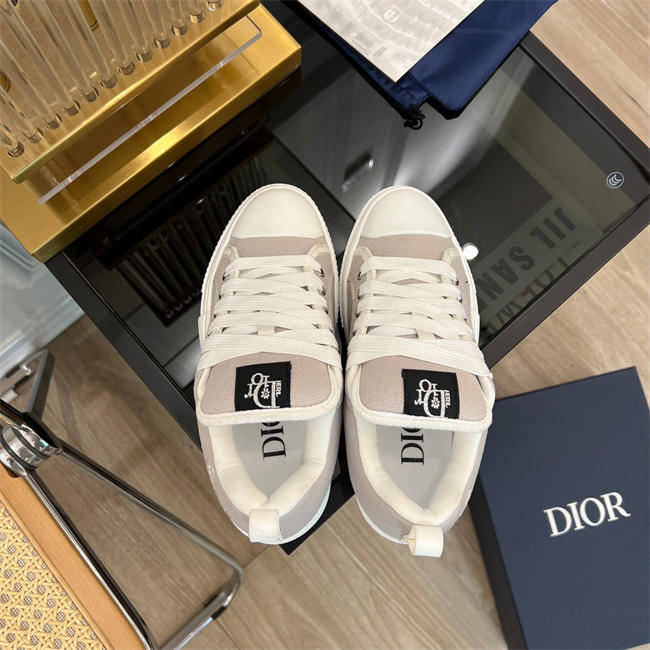 D10r B23 Low Top