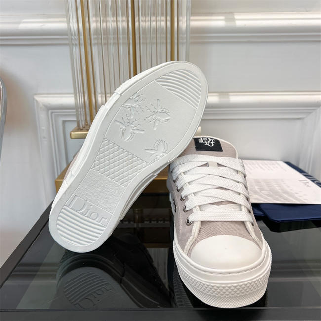D10r B23 Low Top