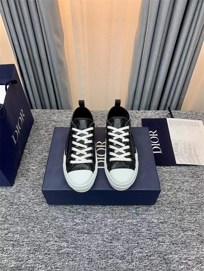 D10r B23 Low Top