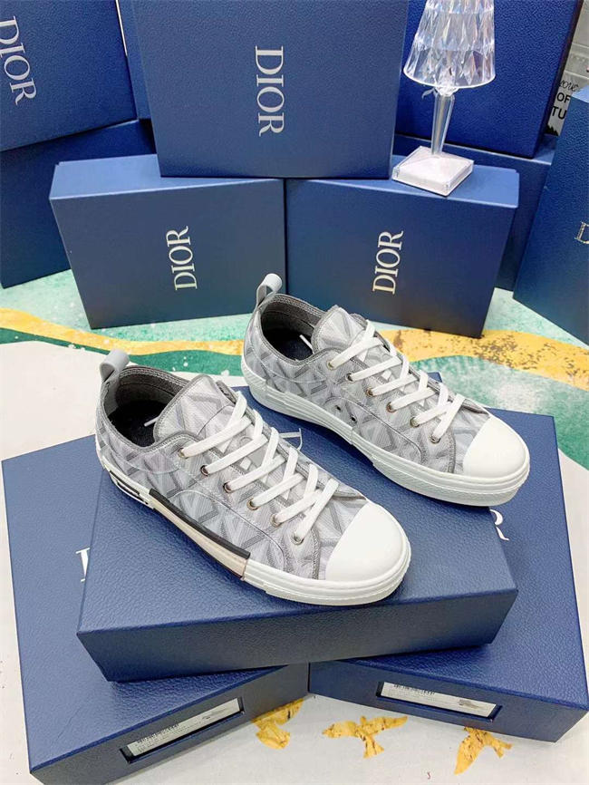 D10r B23 Sneaker