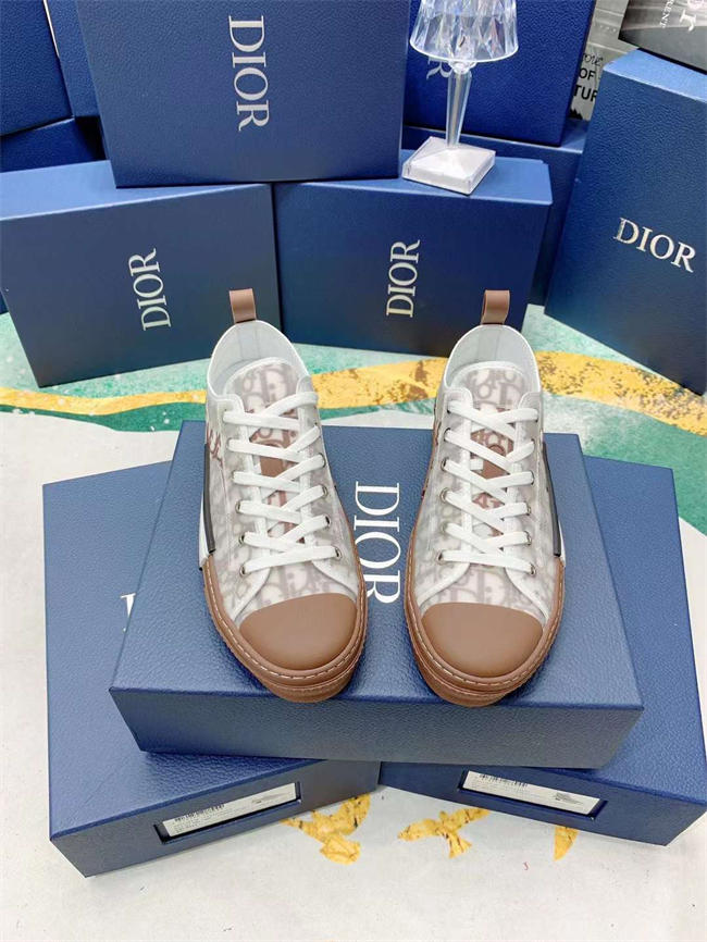 D10r B23 Sneaker