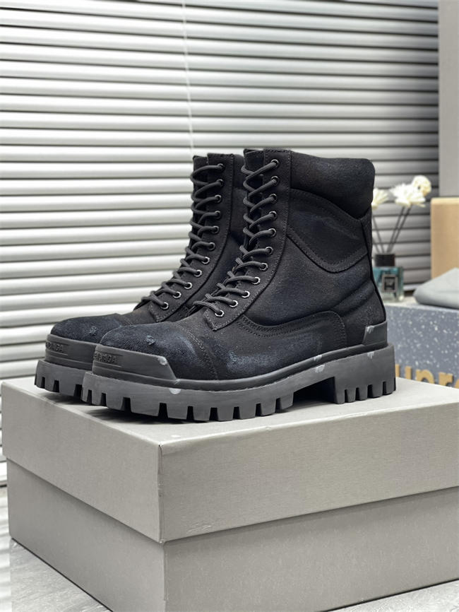 Ba1en*iaga Boot