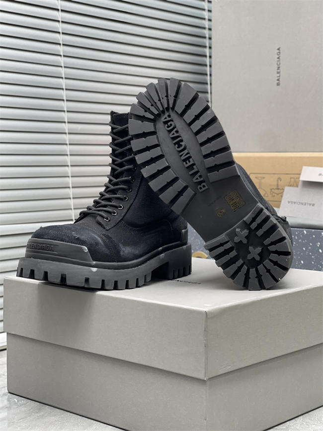 Ba1en*iaga Boot