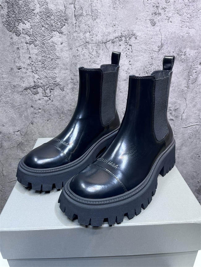 Ba1en*iaga Boot