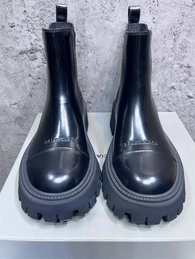 Ba1en*iaga Boot