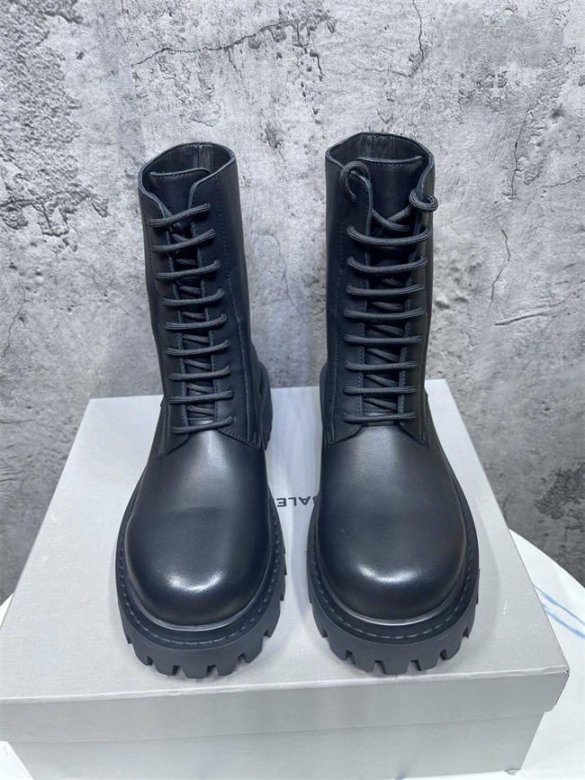 Ba1en*iaga Boot
