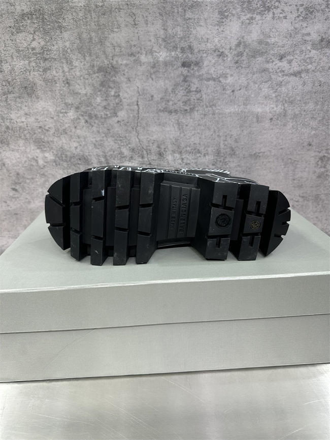 Ba1en*iaga Boot