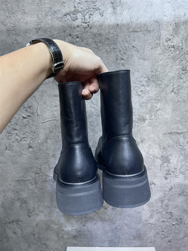 Ba1en*iaga Boot