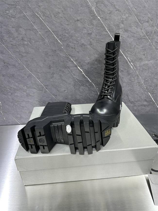Ba1en*iaga Boot