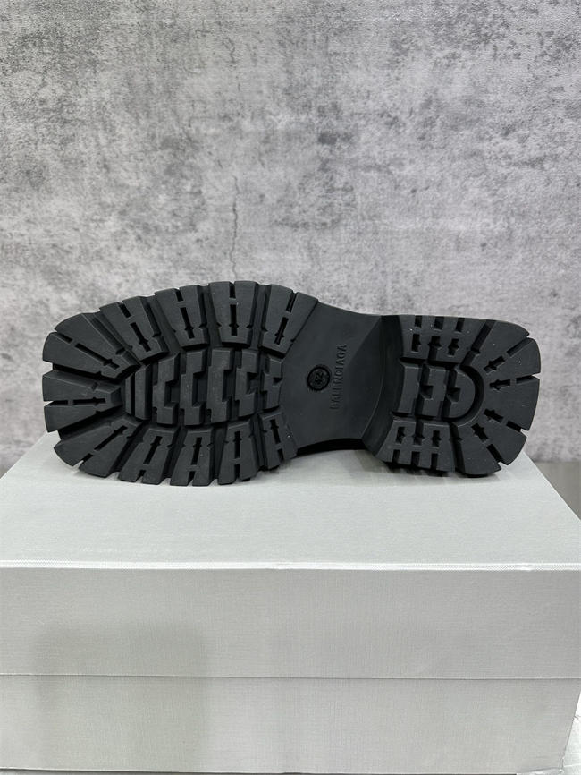Ba1en*iaga Boot