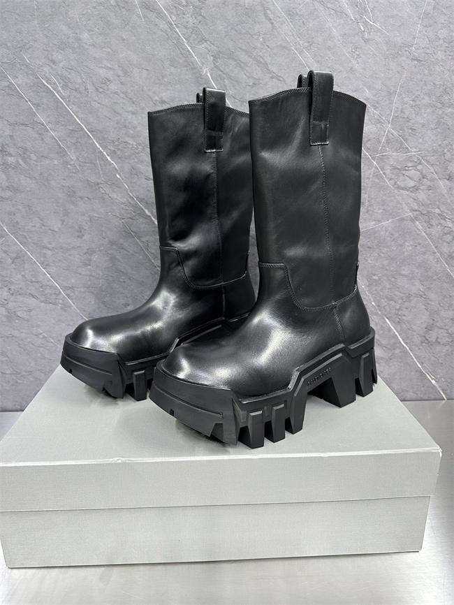 Ba1en*iaga Boot