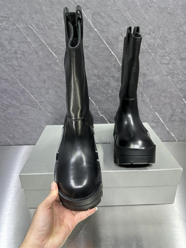 Ba1en*iaga Boot