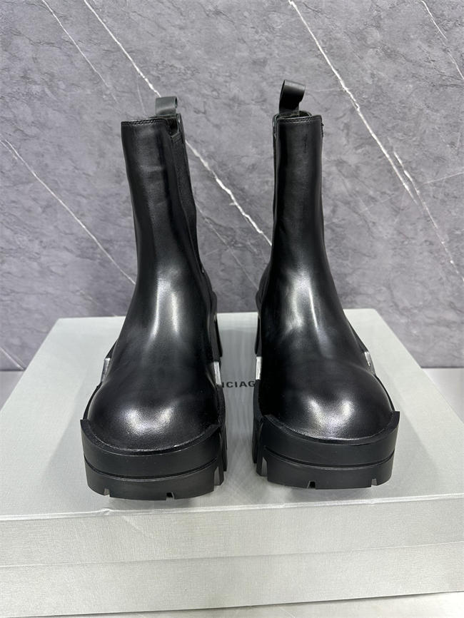 Ba1en*iaga Boot