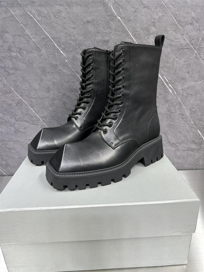 Ba1en*iaga Boot