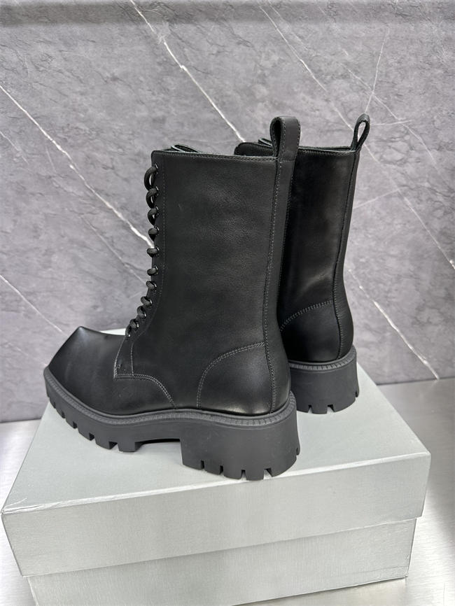 Ba1en*iaga Boot