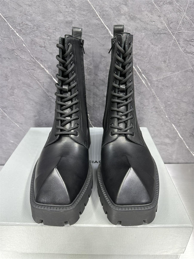 Ba1en*iaga Boot