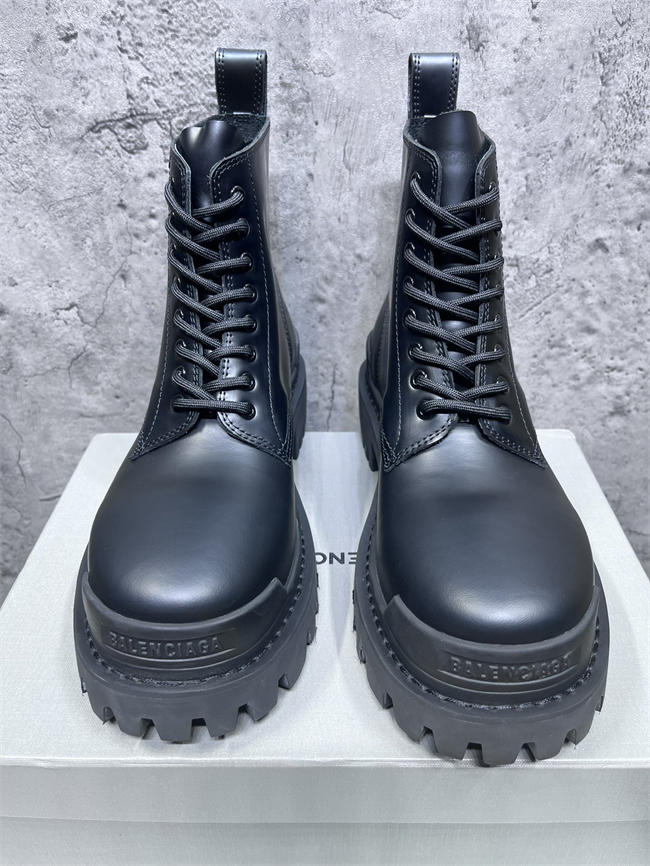 Ba1en*iaga Boot