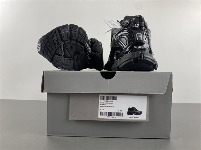 7.5Ba1en*iaga 813793-WRUNG 0123