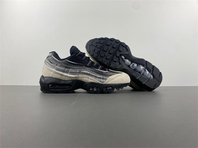 Comme des Garçons x Air Max 95 