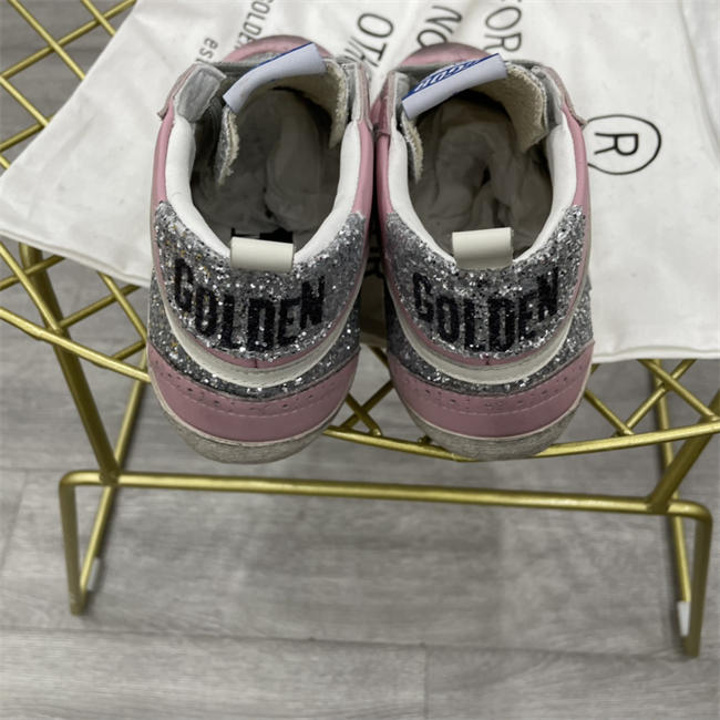 Golden Goose Sneaker