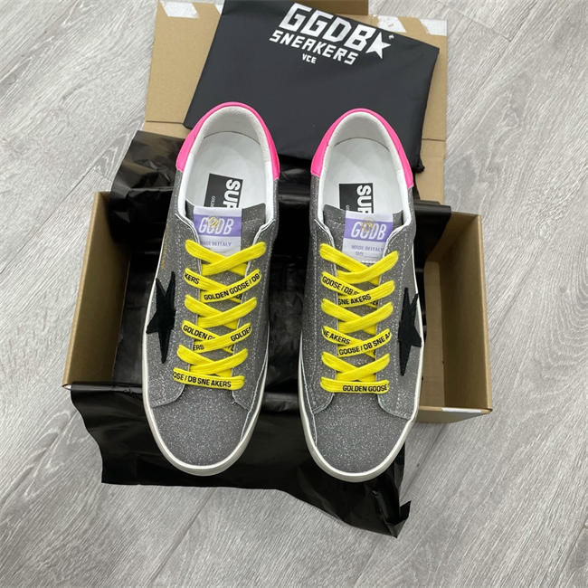 Golden Goose Sneaker
