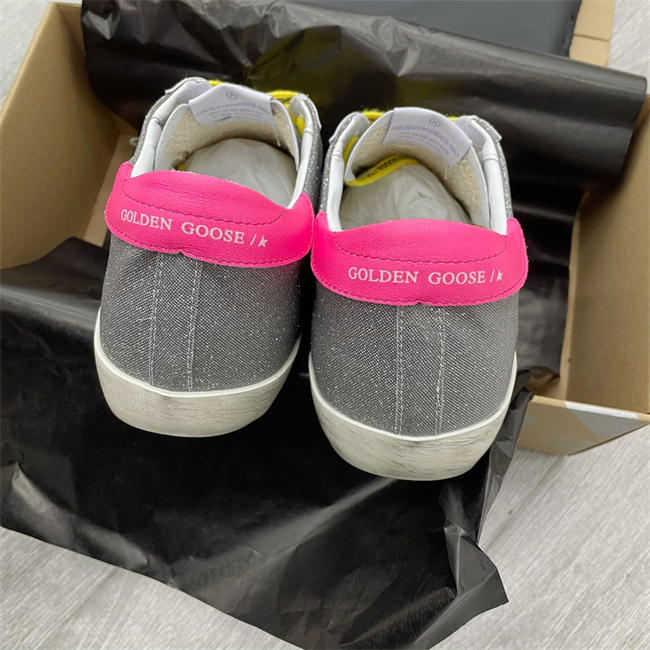 Golden Goose Sneaker