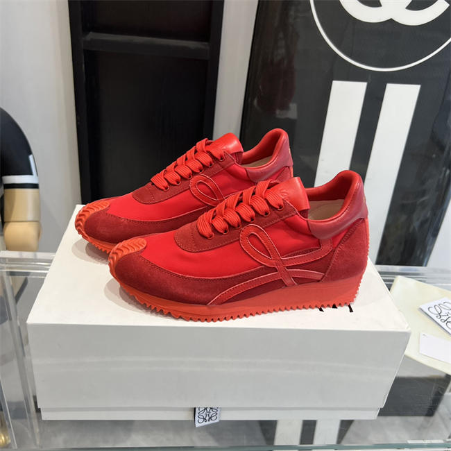 L0ew* Sneaker