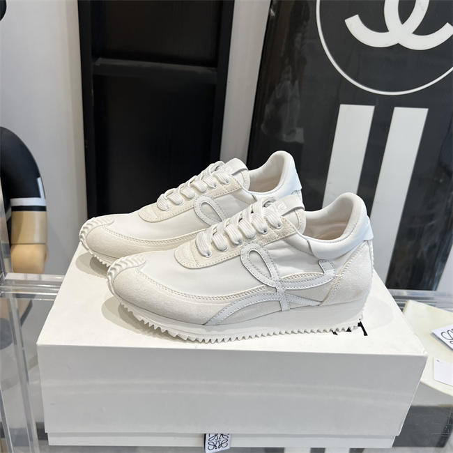 L0ew* Sneaker