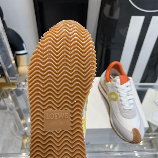 L0ew* Sneaker