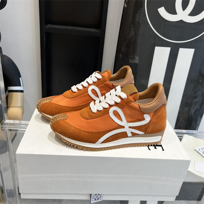 L0ew* Sneaker