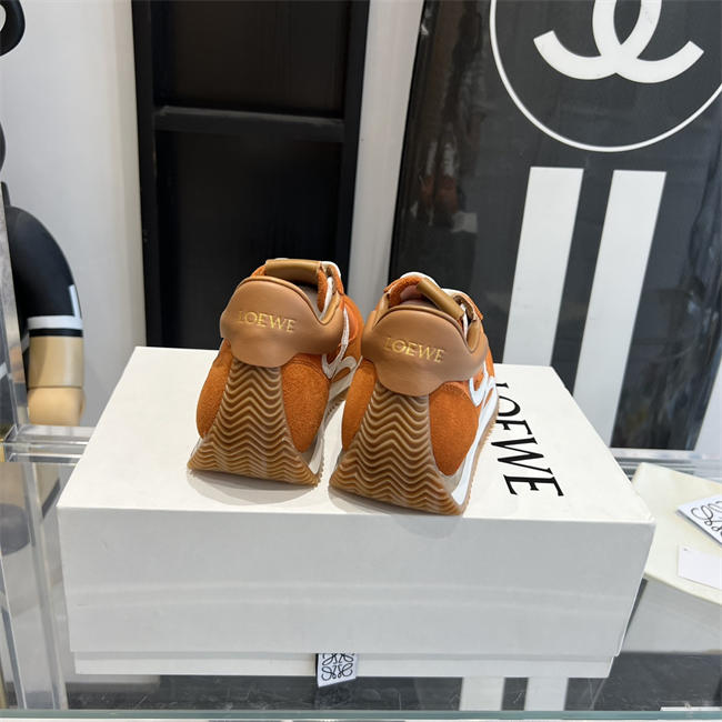 L0ew* Sneaker