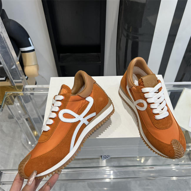 L0ew* Sneaker