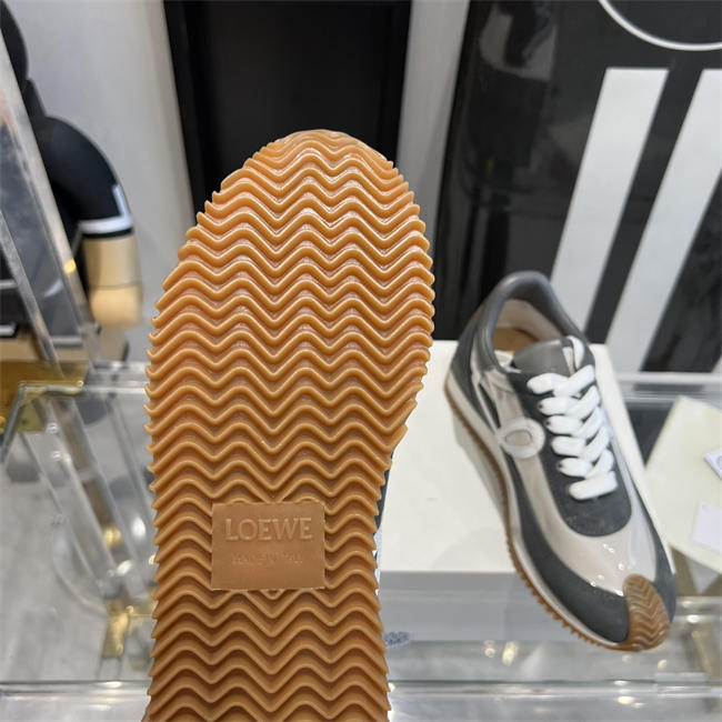 L0ew* Sneaker