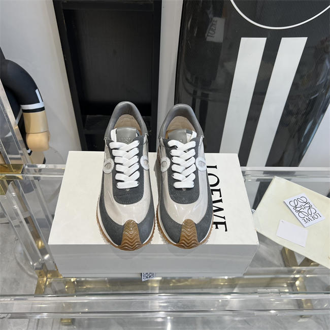 L0ew* Sneaker